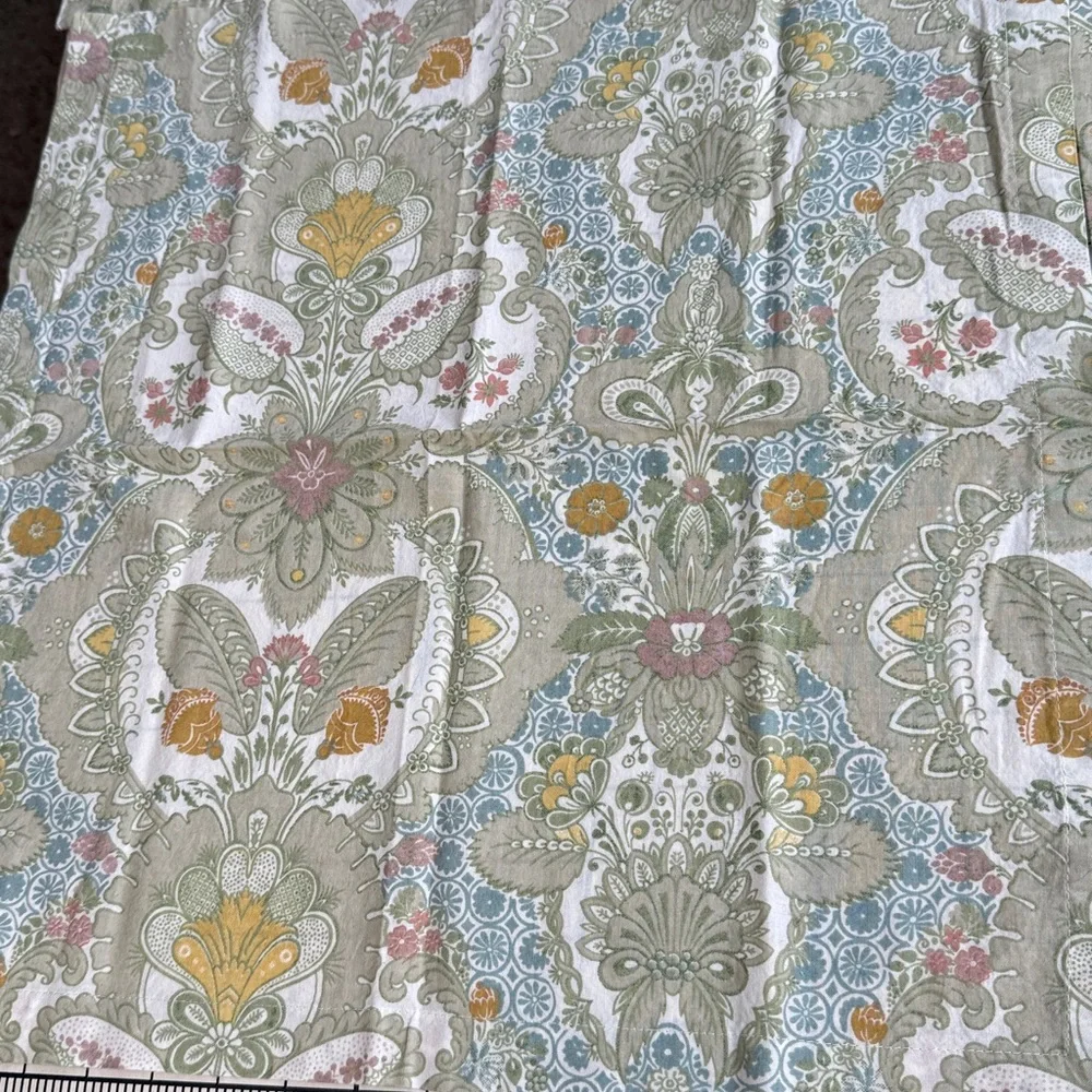 Pottery Barn Cotton Napkins Set of 4 – Green Paisley Floral – 20x20